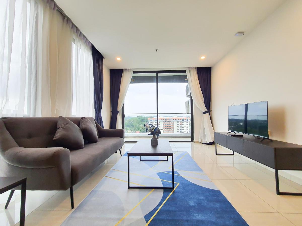 Ramada Suites By Wyndham The Straits Джохор-Бару Екстер'єр фото